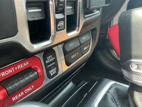 Used 2021 Jeep Wrangler Unlimited Rubicon AWD/4WD image 30