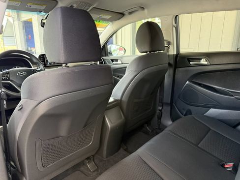 Used 2021 Hyundai Tucson SE FWD image 12