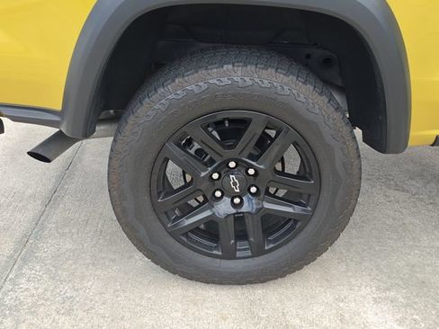 Used 2023 Chevrolet Colorado Trail Boss w/ Advanced Trailering Package AWD/4WD image 5