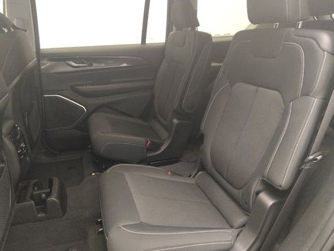 Used 2021 Jeep Grand Cherokee L Laredo w/ Luxury Tech Group I image 18