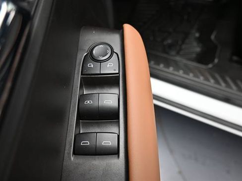 Used 2026 GMC Canyon AT4 AWD/4WD image 6