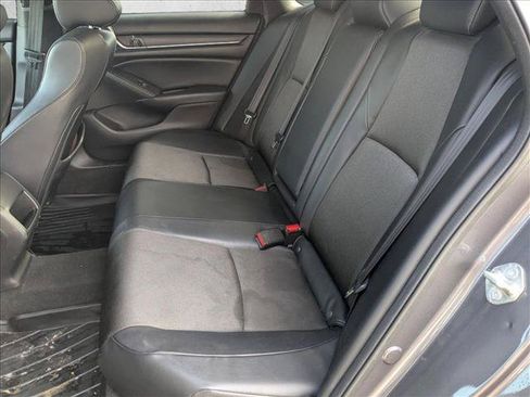 Used 2018 Honda Accord Sport image 18