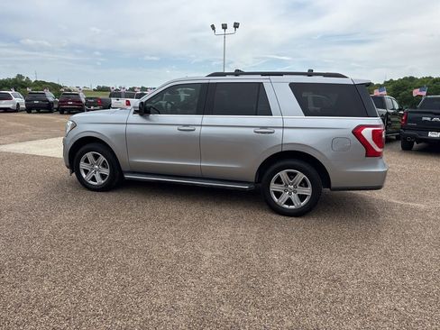 Used 2021 Ford Expedition XLT RWD image 6