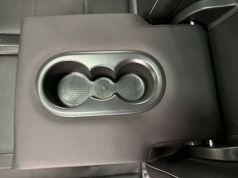 Used 2021 Volkswagen Tiguan SE image 21