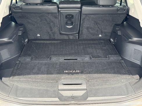 Used 2015 Nissan Rogue SL w/ SL Premium Package image 14