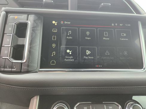 Used 2024 GMC Yukon Denali w/ Advanced Technology Package image 28