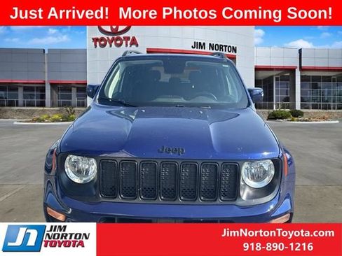 Used 2020 Jeep Renegade Altitude FWD image 2