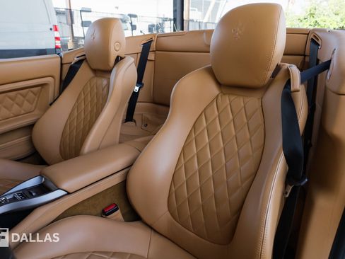 Used 2010 Ferrari California RWD image 4
