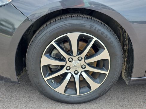 Used 2015 Acura TLX w/ Technology Package FWD image 9