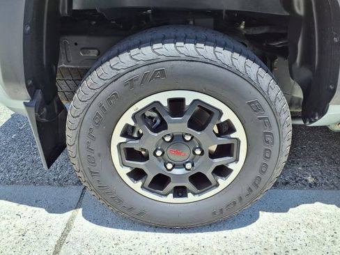Used 2024 Toyota Tacoma TRD Off-Road AWD/4WD image 21