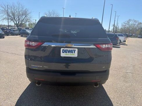 Used 2018 Chevrolet Traverse LT AWD/4WD image 4