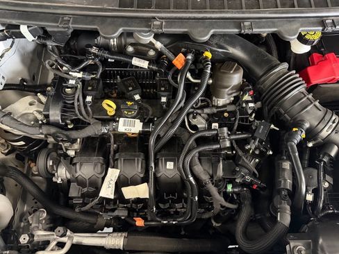 Used 2023 Ford Edge Titanium AWD/4WD image 9