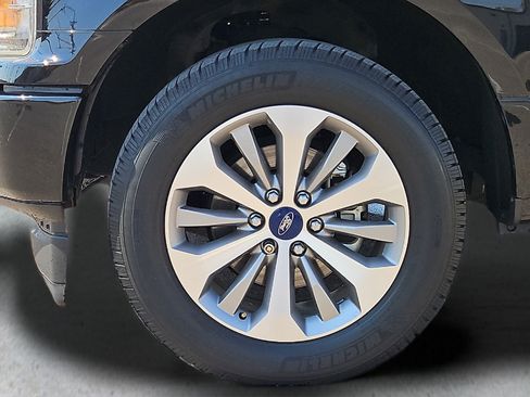 Used 2018 Ford F150 XL w/ Equipment Group 101A Mid RWD image 10