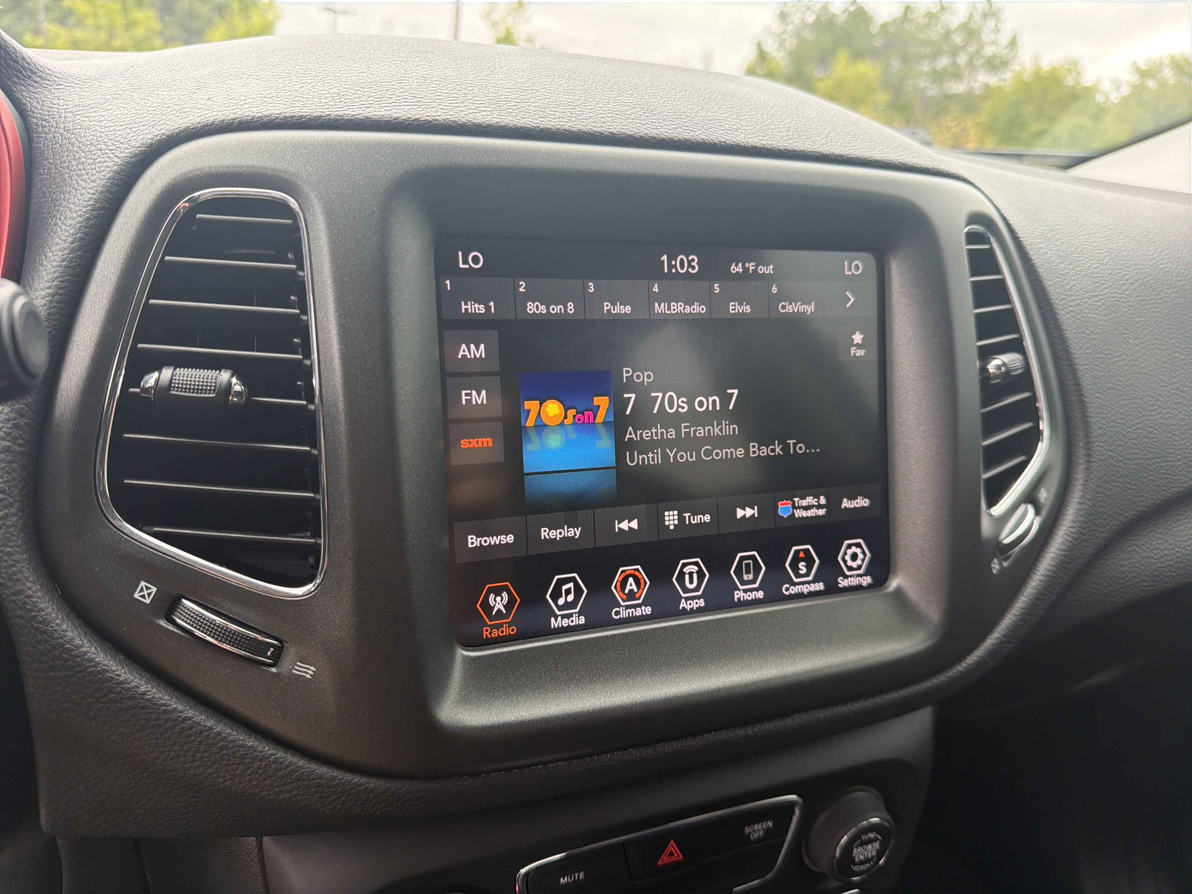 Used 2020 Jeep Compass Trailhawk AWD/4WD image 5