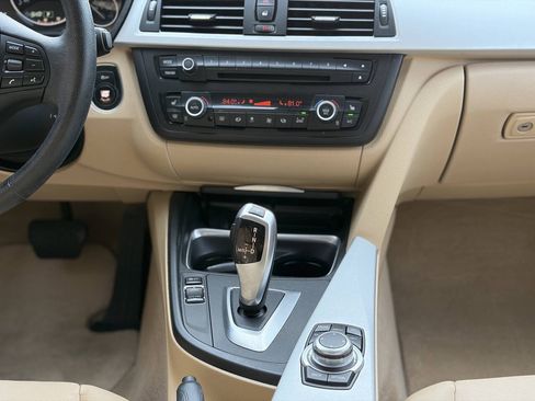 Used 2013 BMW 328i xDrive Sedan AWD/4WD image 23