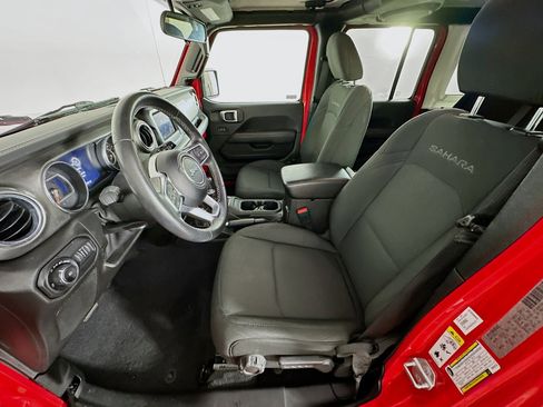 Used 2019 Jeep Wrangler Unlimited Sahara w/ LED Lighting Group image 13