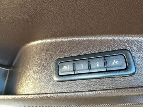 Used 2017 GMC Yukon XL Denali w/ Open Road Package image 28