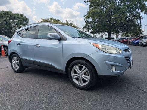 Used 2013 Hyundai Tucson GLS FWD image 2