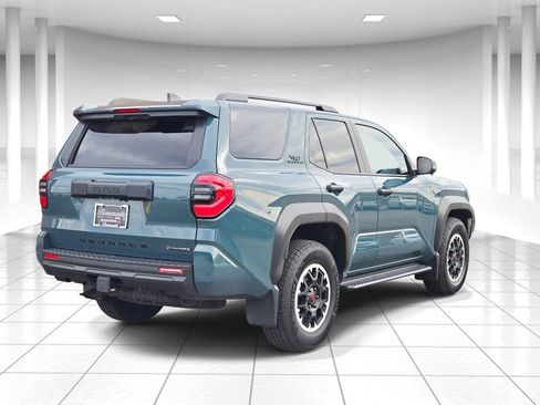 Used 2025 Toyota 4Runner TRD Off-Road Premium image 3