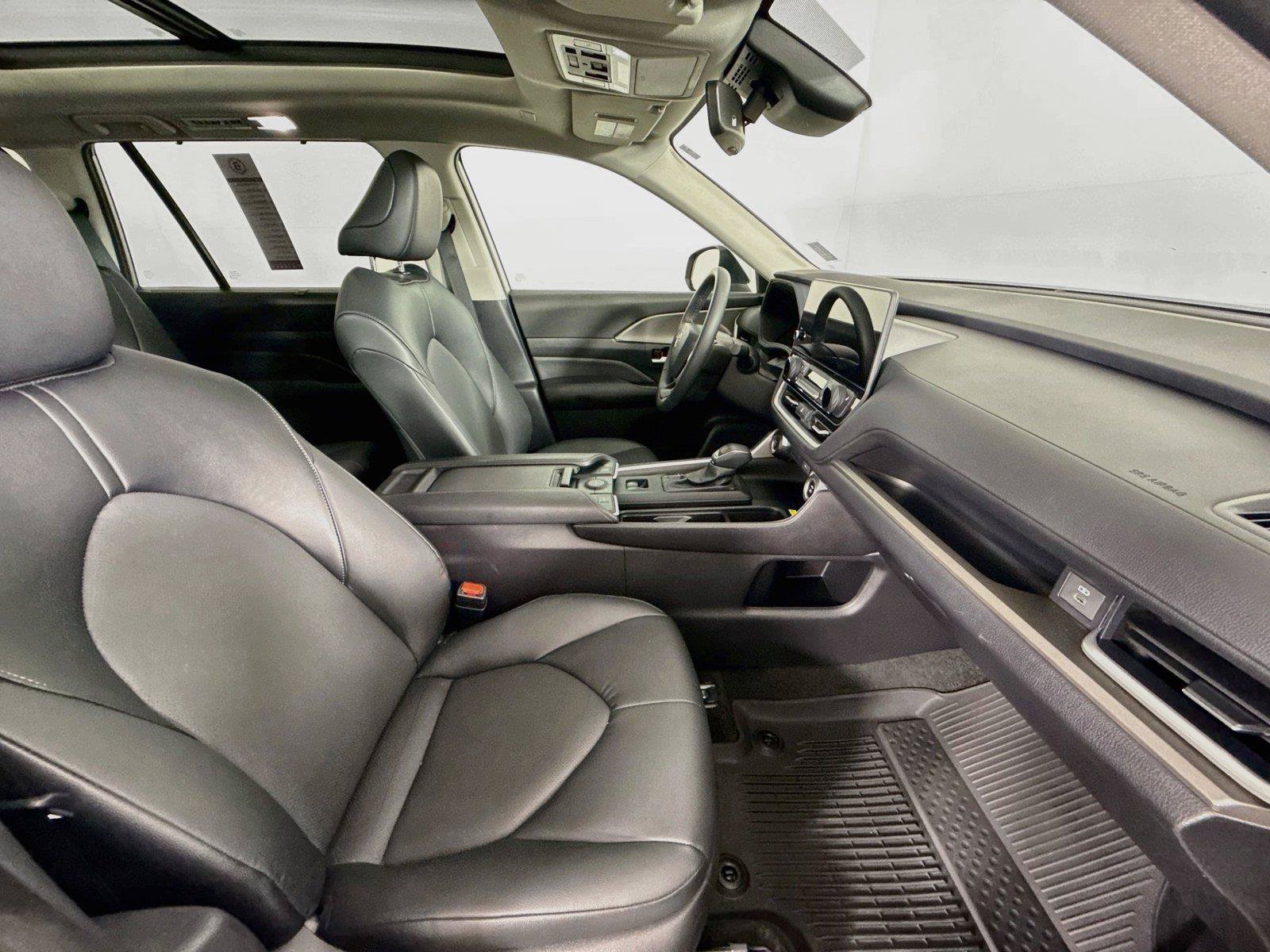 Certified 2026 Toyota Grand Highlander FWD image 45