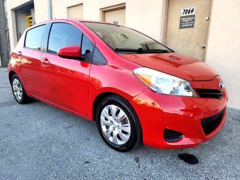 Used 2013 Toyota Yaris LE image 5