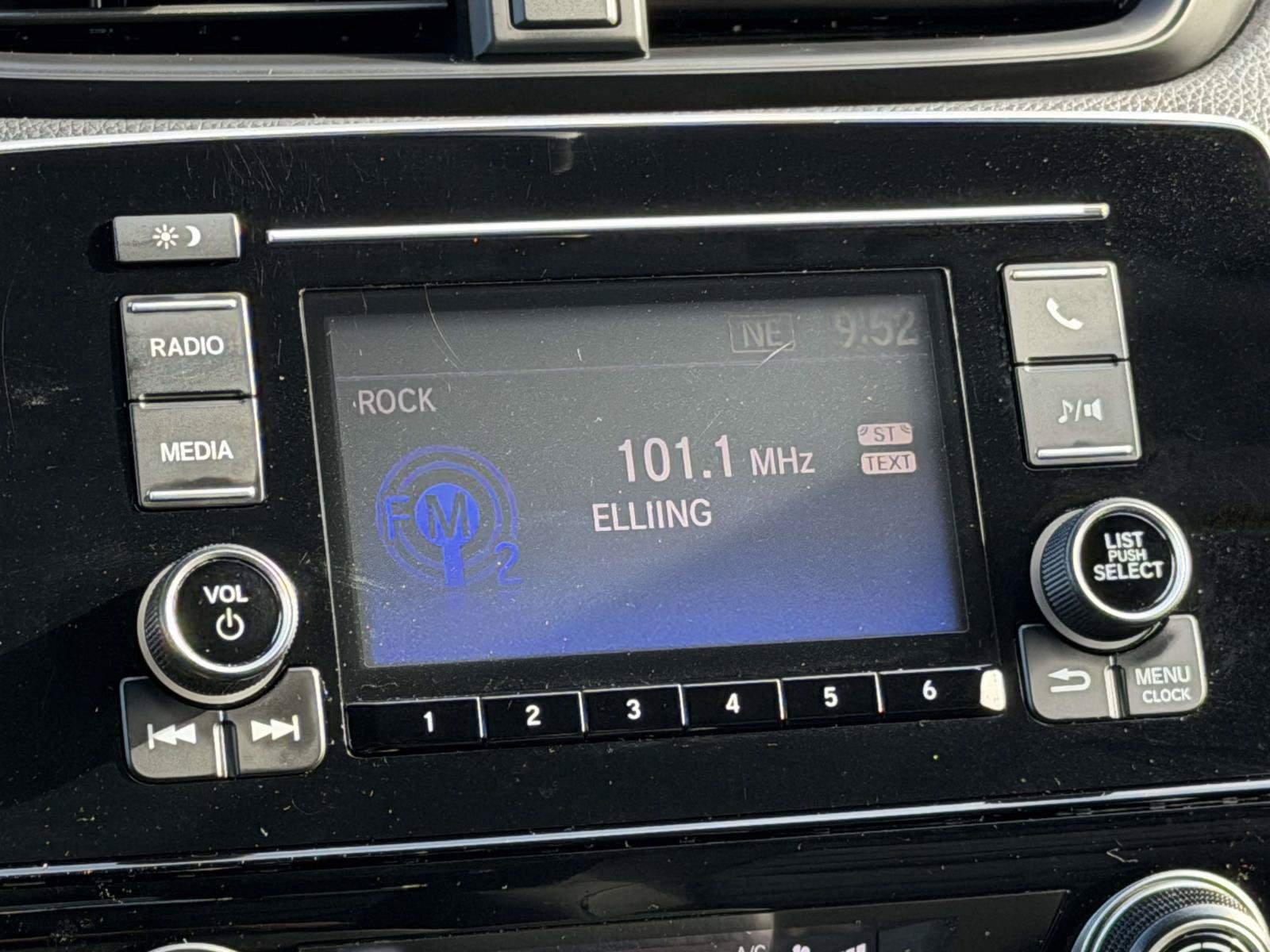 Certified 2019 Honda CR-V LX image 11