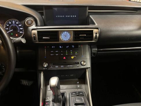 Used 2016 Lexus IS 300 AWD image 31