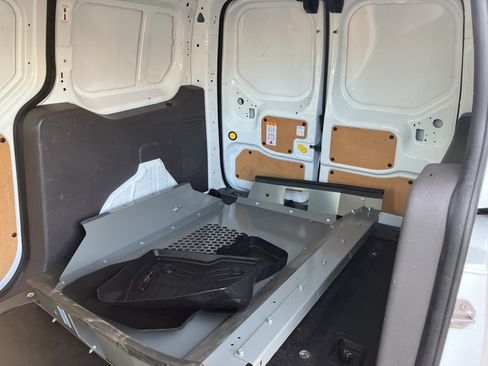 Used 2020 Ford Transit Connect XL image 30