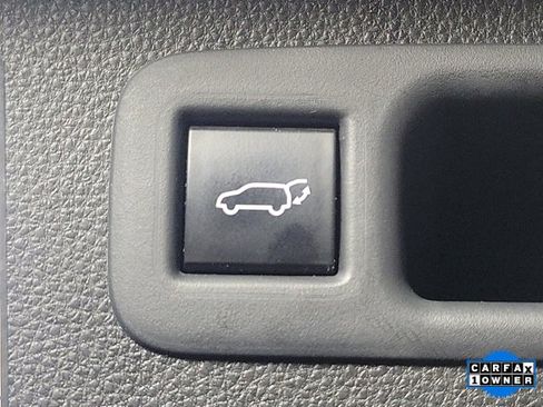 Used 2021 Toyota Highlander Platinum image 28