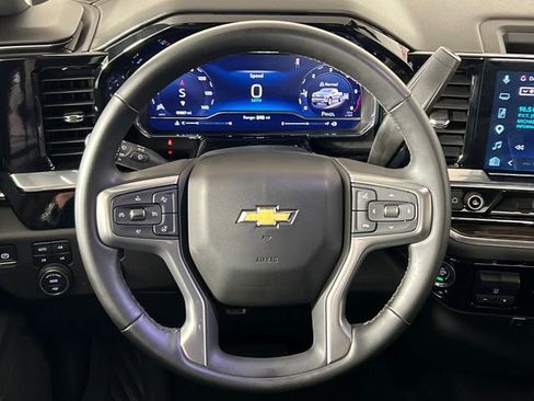 Used 2025 Chevrolet Silverado 1500 LT AWD/4WD image 15