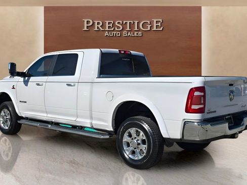 Used 2020 RAM 2500 Laramie w/ Chrome Appearance Group AWD/4WD image 9