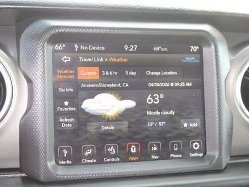 Used 2022 Jeep Wrangler Unlimited Rubicon 4xe w/ Dual Top Group AWD/4WD image 28