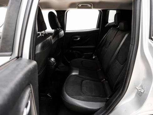 Used 2017 Jeep Renegade Altitude image 41