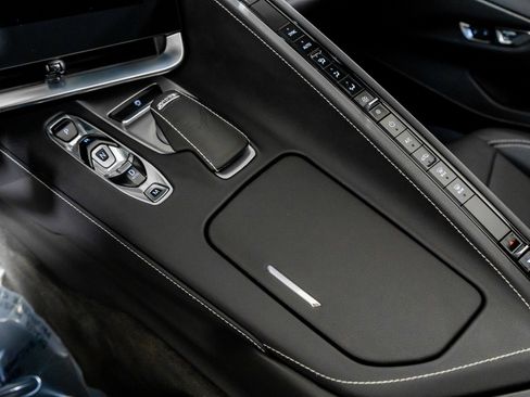 Used 2025 Chevrolet Corvette Z06 image 33