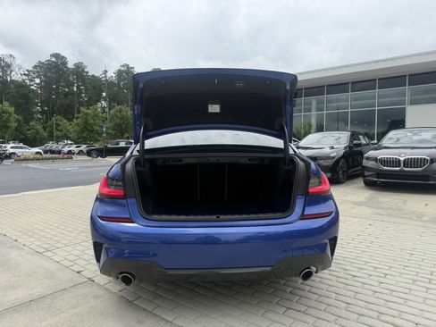 Used 2021 BMW 330i Sedan w/ M Sport Package RWD image 18