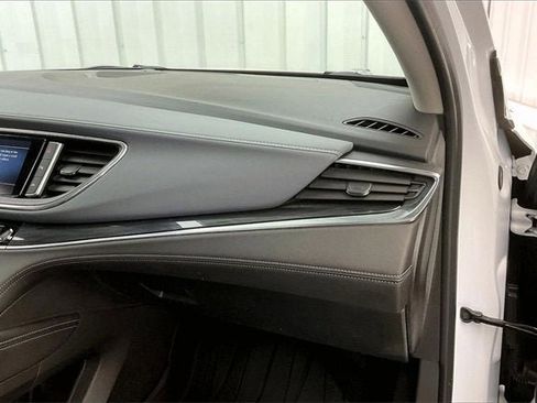 Certified 2021 Buick Enclave Premium w/ Sun and Sites Package image 18