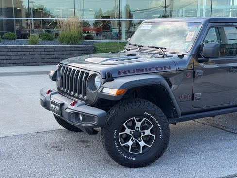 Used 2023 Jeep Wrangler Unlimited Rubicon w/ Dual Top Group AWD/4WD image 2