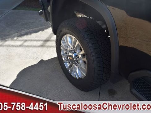 Certified 2023 Chevrolet Silverado 2500 High Country w/ Z71 Off-Road Package image 16