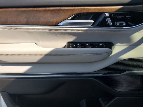 Used 2023 Jeep Grand Wagoneer L 4WD image 13