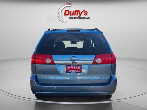 Used 2007 Toyota Sienna XLE Limited image 14