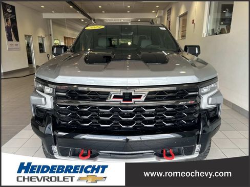 Used 2024 Chevrolet Silverado 1500 ZR2 w/ Technology Package AWD/4WD image 41
