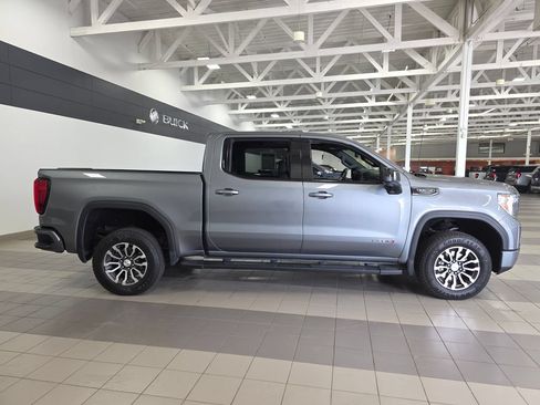Used 2021 GMC Sierra 1500 AT4 w/ Technology Package AWD/4WD image 6