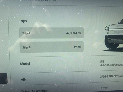 Used 2023 Rivian R1S Adventure image 54