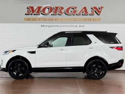 Used 2025 Land Rover Discovery Dynamic SE AWD/4WD image 6