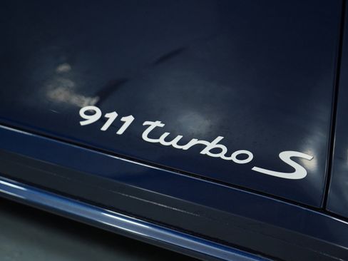Used 2016 Porsche 911 Turbo S image 11