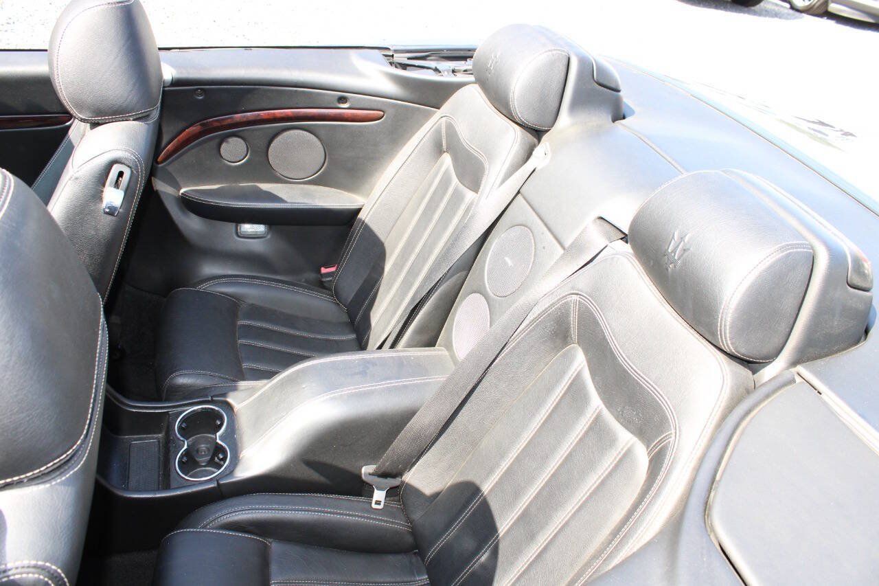 Used 2010 Maserati GranTurismo Convertible RWD image 25
