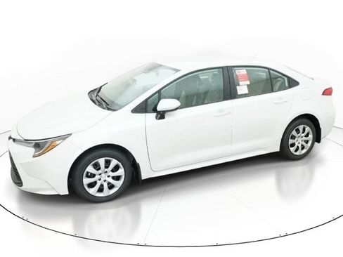 New 2026 Toyota Corolla LE FWD image 1