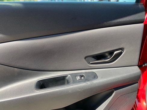 Certified 2026 Hyundai Elantra Sport FWD image 29