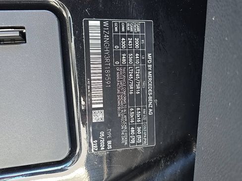 Used 2024 Mercedes-Benz Sprinter 2500 image 16