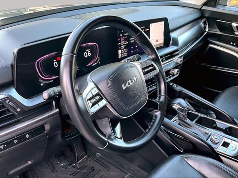 Used 2024 Kia Telluride S FWD image 17